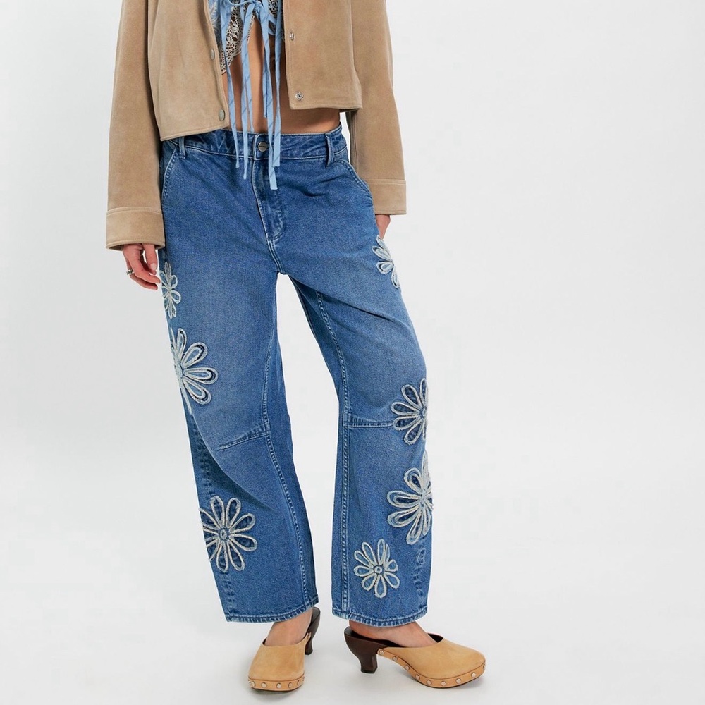 DRIFTWOOD Barrel Jeans - Embroidered Floral- Blue, Size 29, NWT